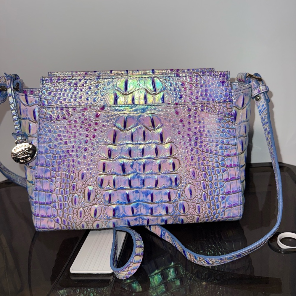 Brahmin Hillary Harmonious Melbourne - Picture 3 of 5